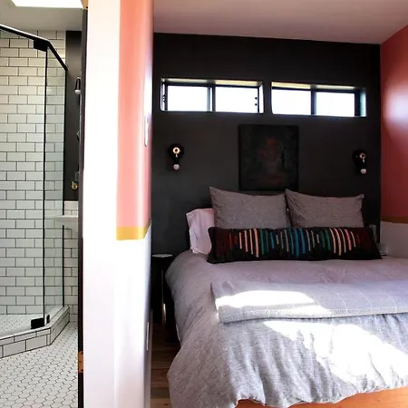 Holiday home Vibrant Two-story For A Unique Glamping Getaway In Santa Fe, New Mexico Santa Fe