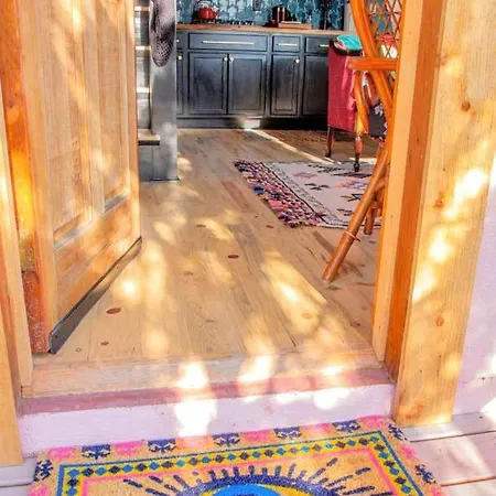 Holiday home Vibrant Two-story For A Unique Glamping Getaway In Santa Fe, New Mexico *